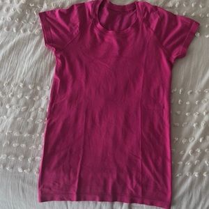 rare sonic pink lululemon swiftly tech